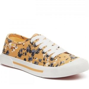Rocket Dog canvas sneakers